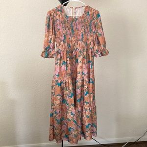 NWOT Puff Sleeve Smocked Floral Maxi Dress